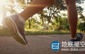 视频素材:实拍清晨跑步健身腿部特写