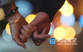 视频素材-城市实拍浪漫情侣牵手视频