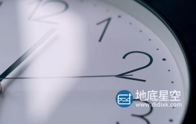 视频素材-实拍钟表转动的时钟特写4K视频素材
