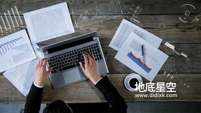 视频素材-智慧办公技术人员整理数据视频